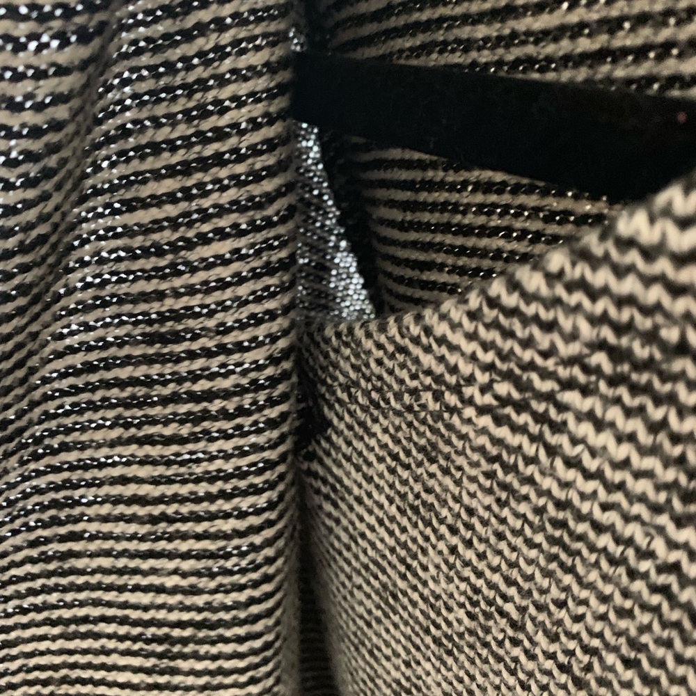 versatile sweater - Picture 4 of 6